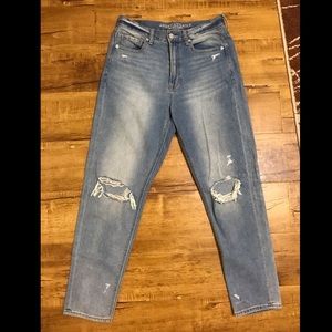 American Eagle High Waisted Boyfriend Jeans